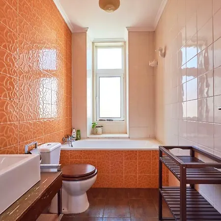 Fantastic Intendent House - Your In Apartment